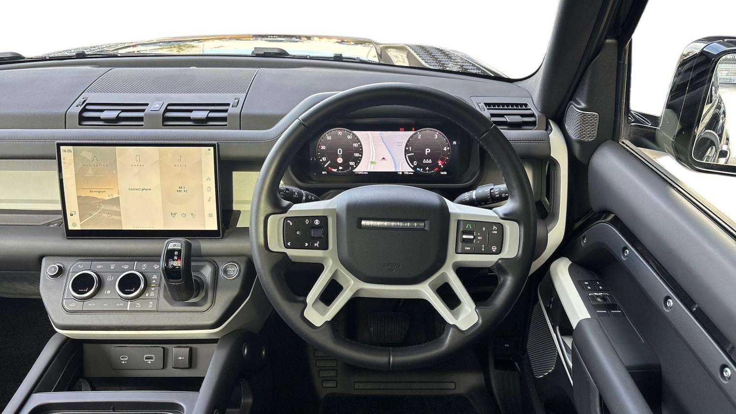 Used Land Rover Defender 2024 for sale - 76401250: Photo 15