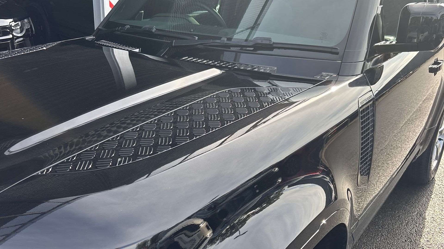 Used Land Rover Defender 2024 for sale - 76401250: Photo 20