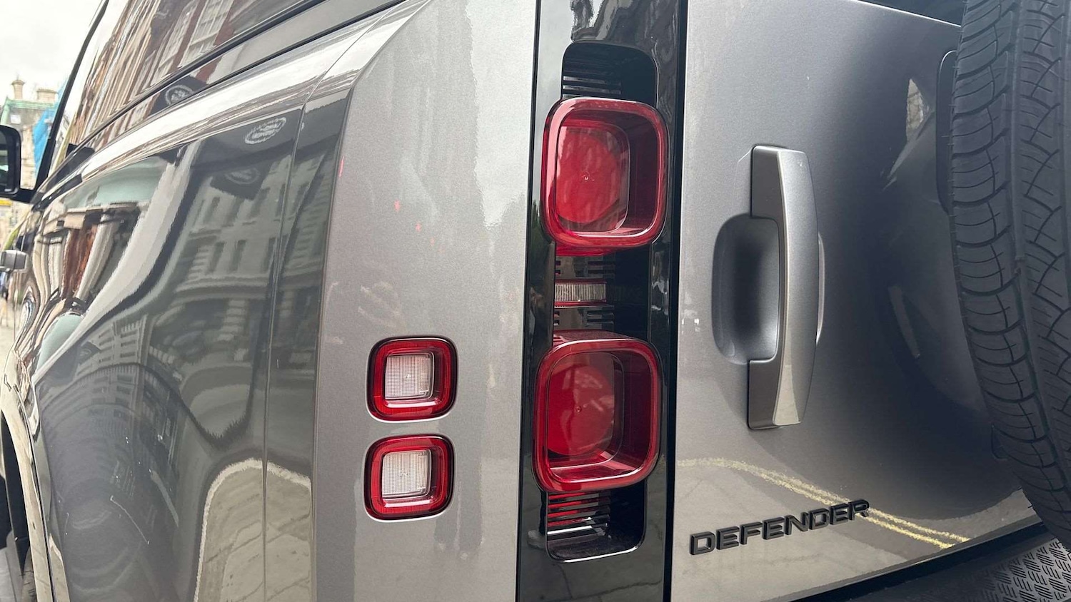 Used Land Rover Defender 90 2023 for sale - 76034870: Photo 19