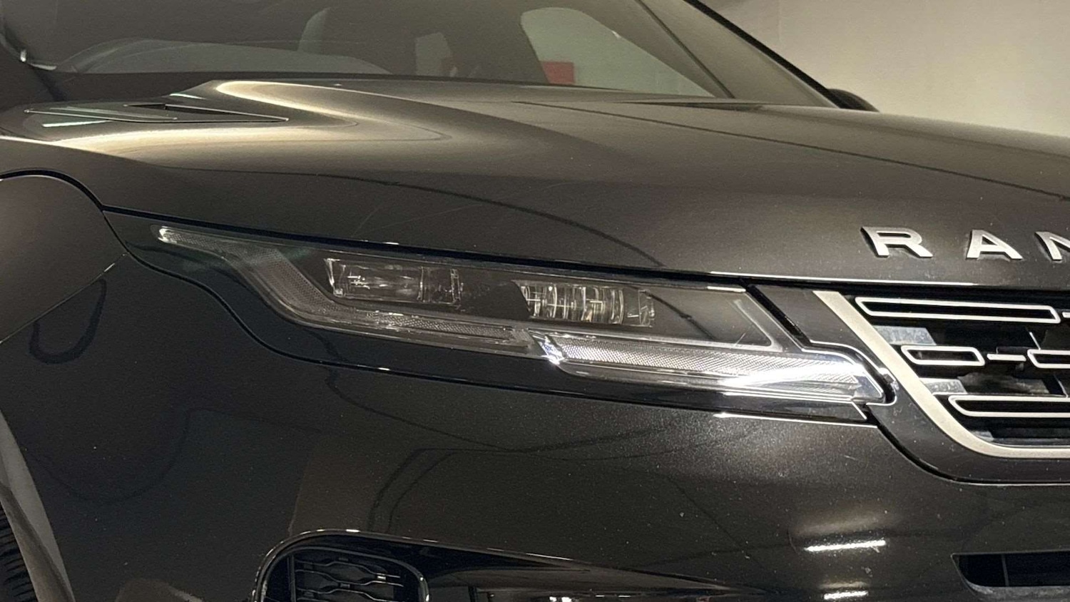 Used Land Rover Range Rover Evoque 2025 for sale - 77514423: Photo 17