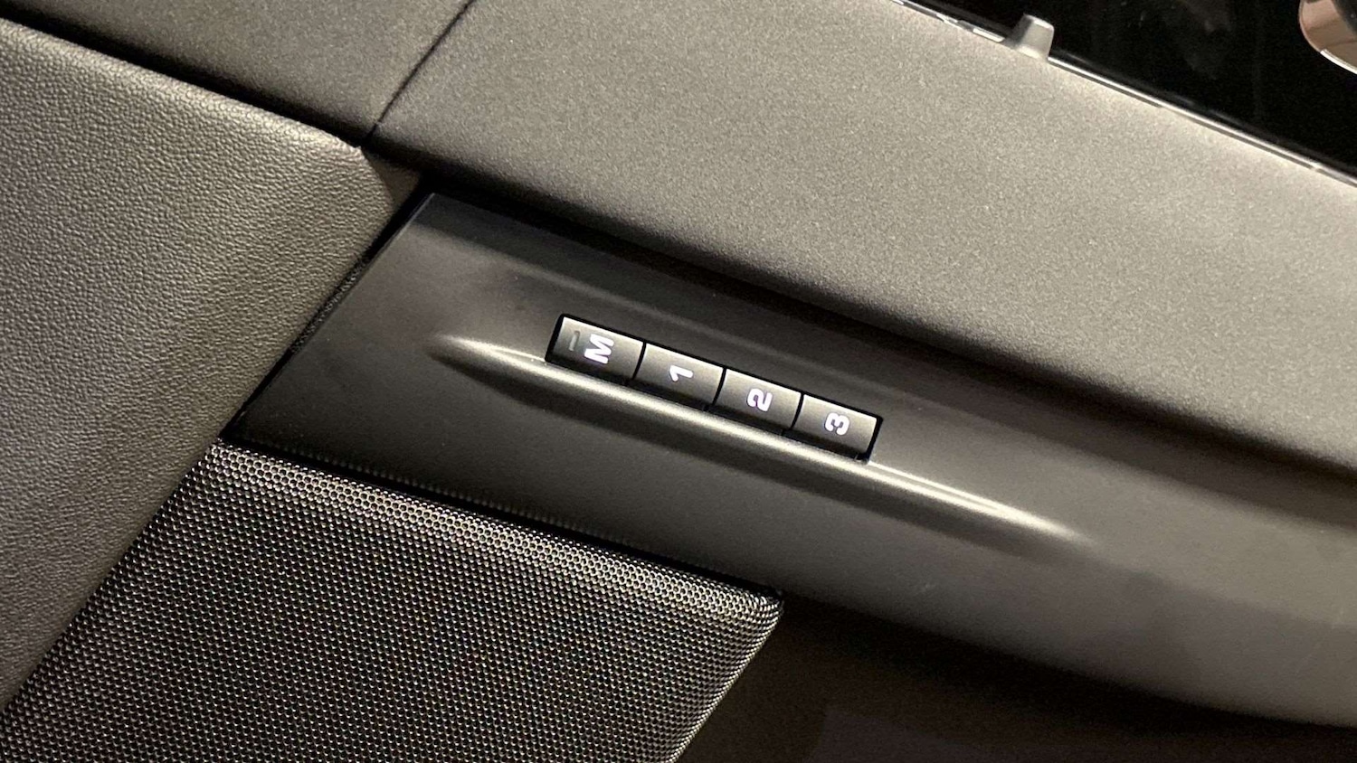 Used Land Rover Range Rover Evoque 2025 for sale - 77514423: Photo 24