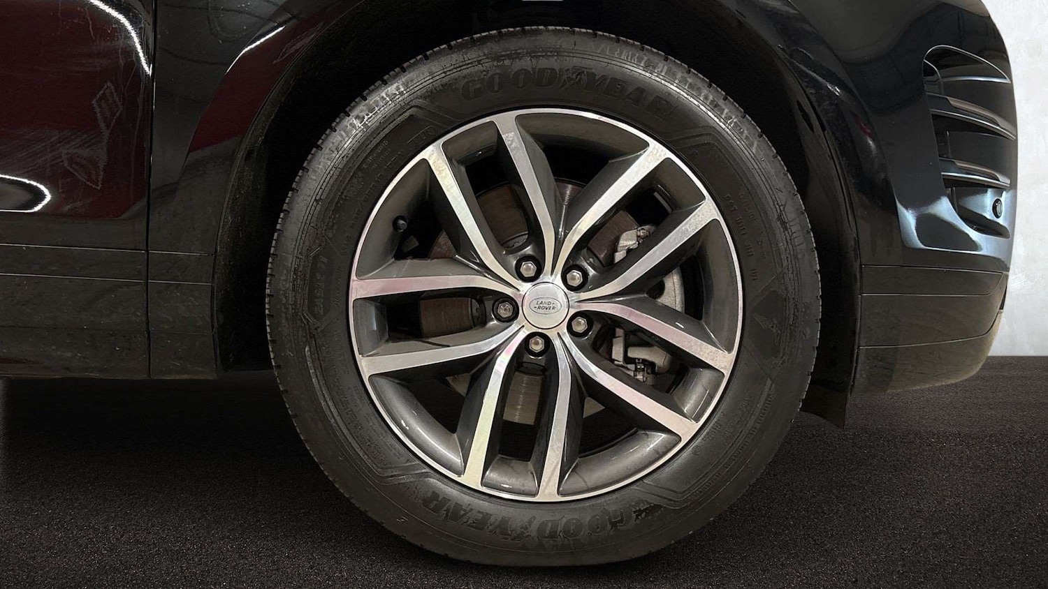 Used Land Rover Range Rover Evoque 2025 for sale - 77514423: Photo 8