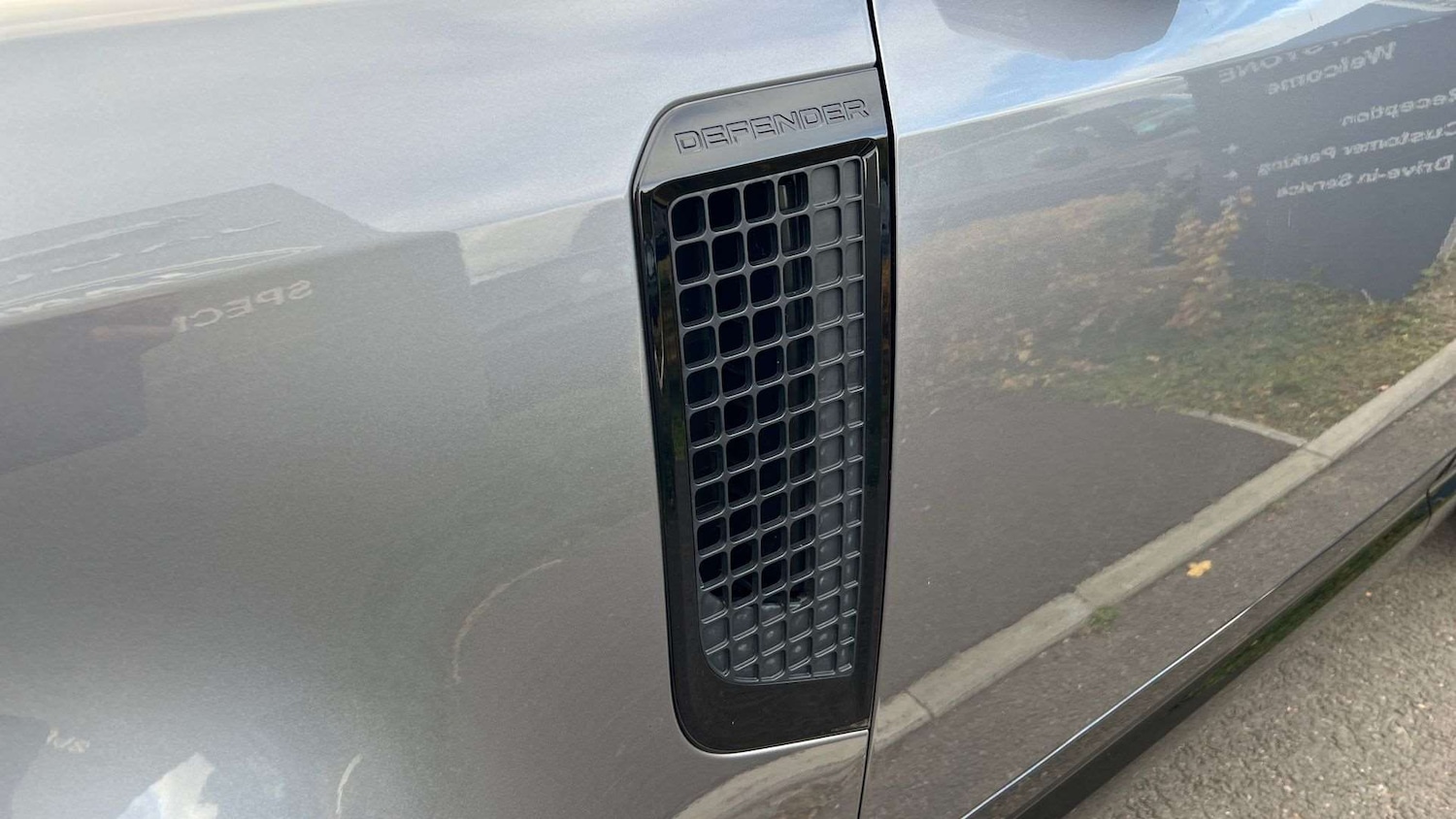 Used Land Rover Defender 2024 for sale - 77628296: Photo 28