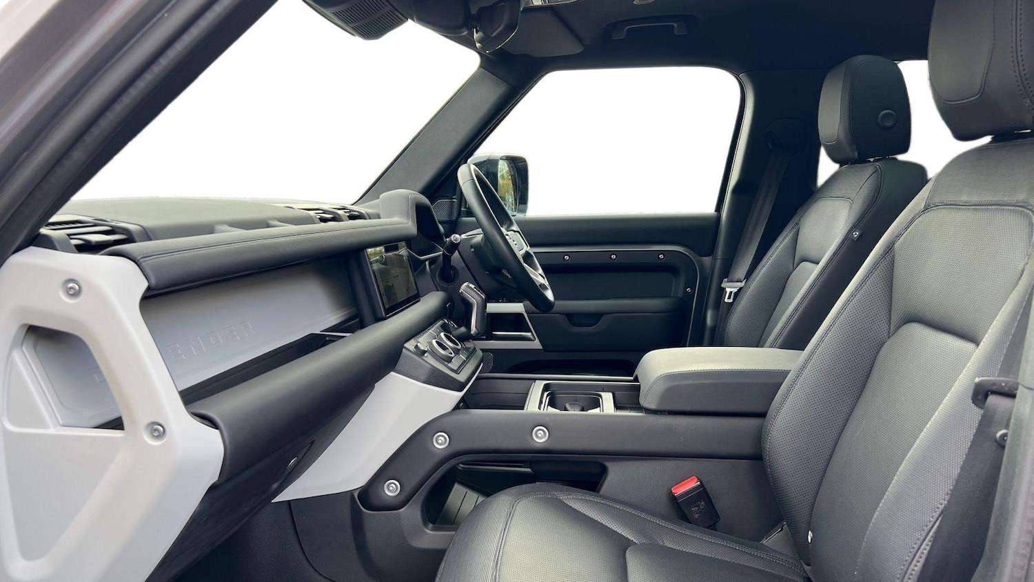 Used Land Rover Defender 2024 for sale - 77628296: Photo 3