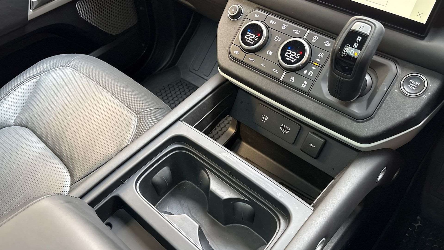 Used Land Rover Defender 2023 for sale - 77123491: Photo 13