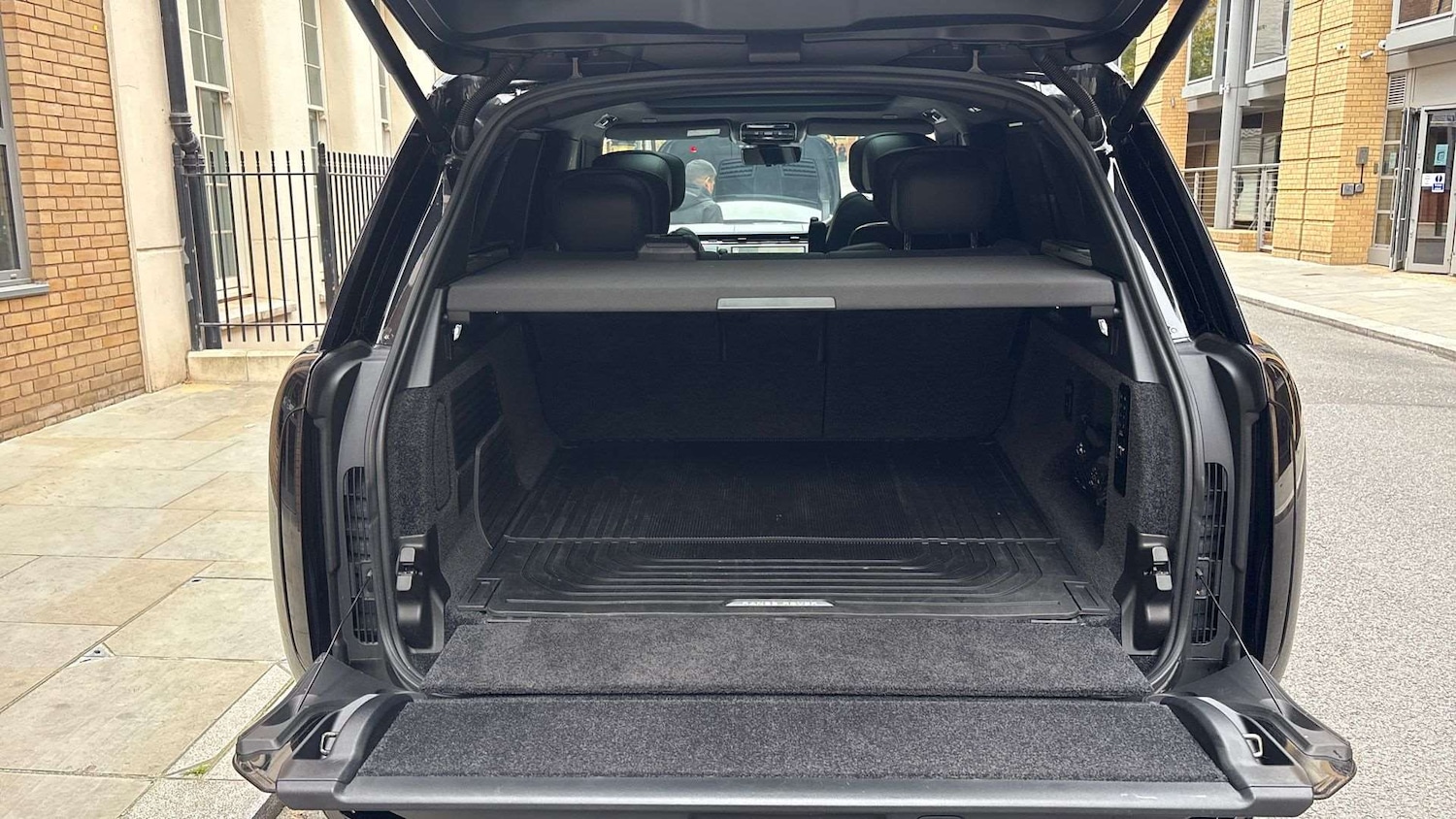 Used Land Rover Range Rover 2024 for sale - 76564411: Photo 10