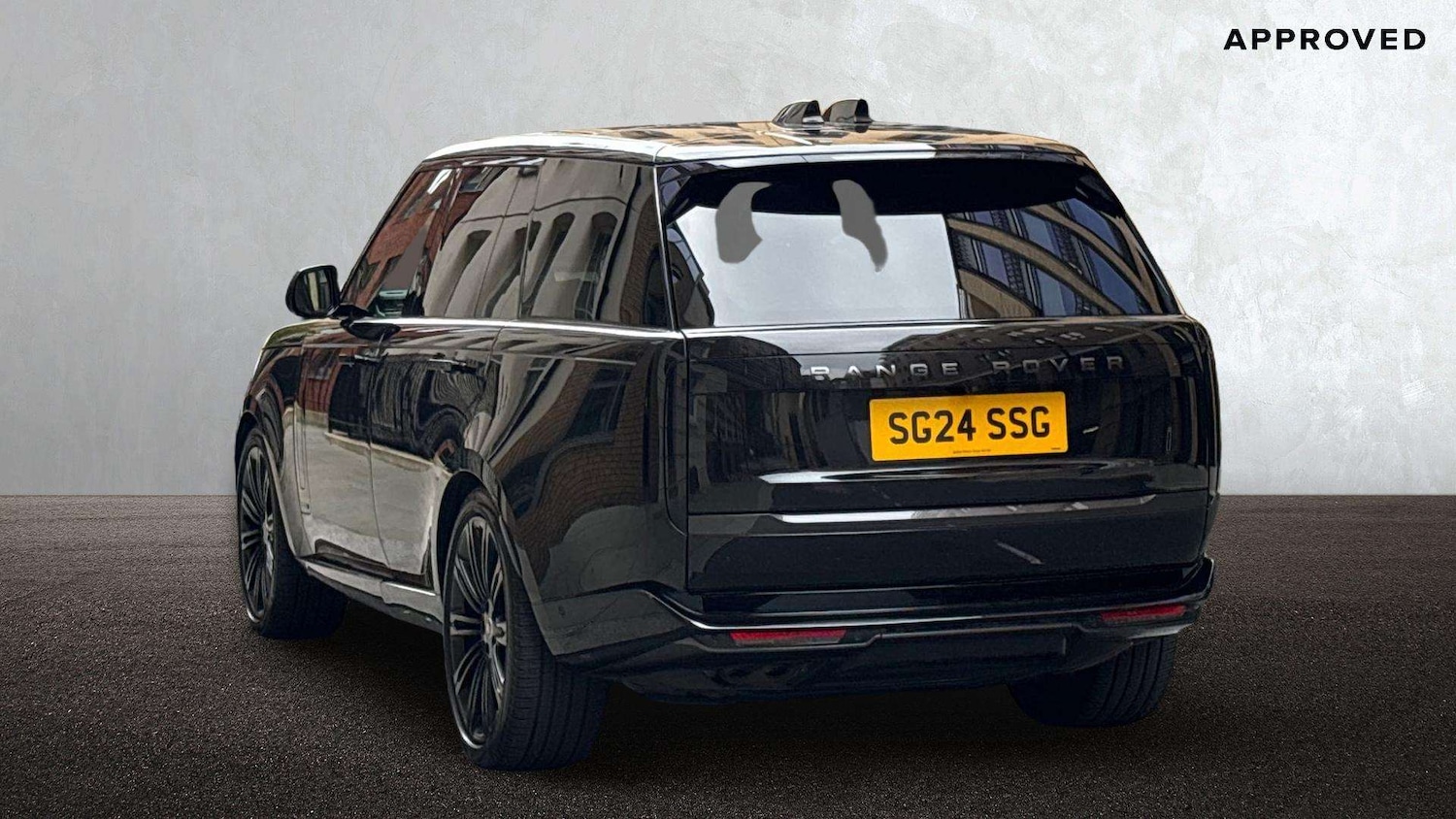 Used Land Rover Range Rover 2024 for sale - 76564411: Photo 2