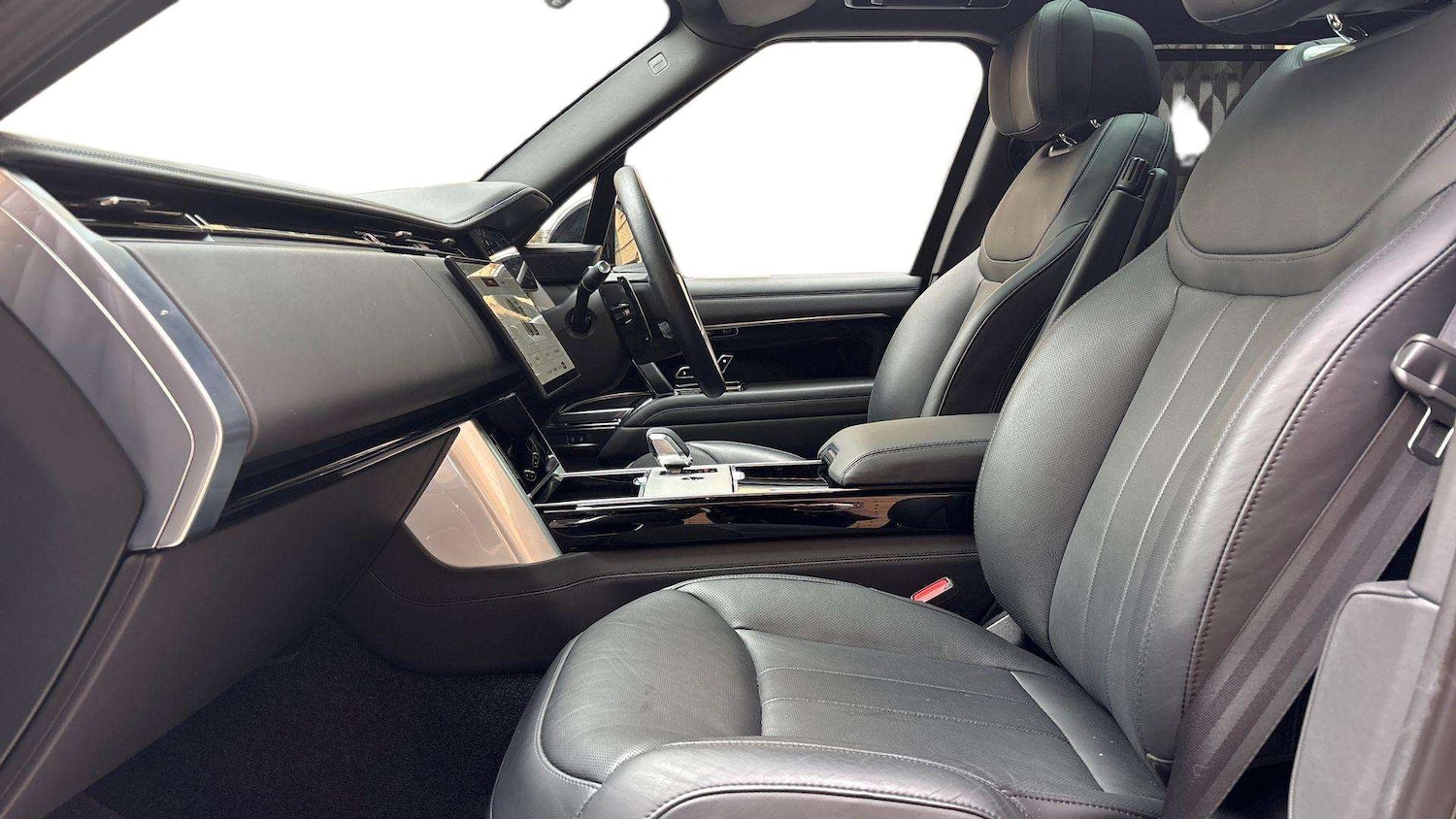 Used Land Rover Range Rover 2024 for sale - 76564411: Photo 3