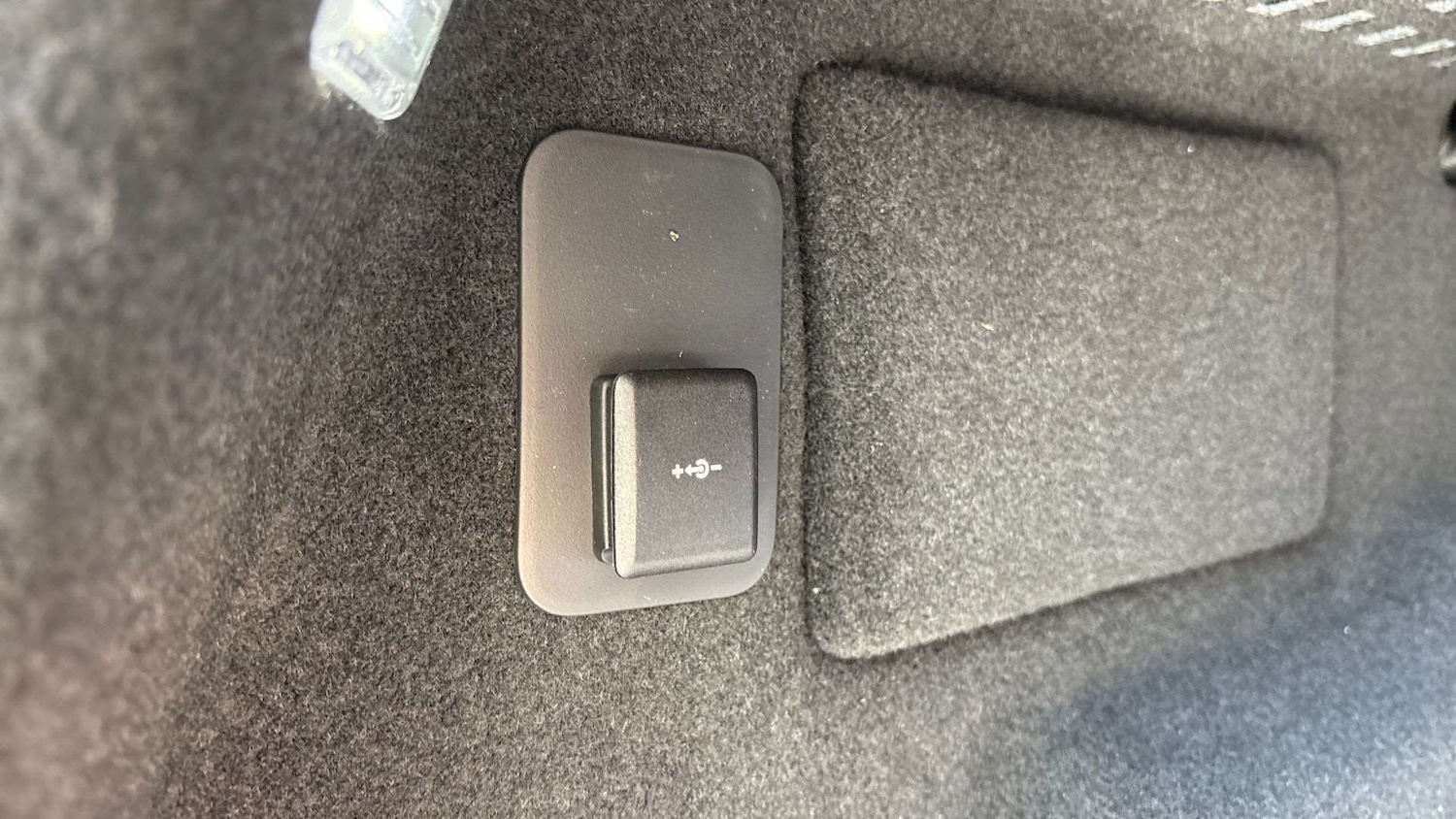 Used Land Rover Range Rover Evoque 2025 for sale - 76564477: Photo 32