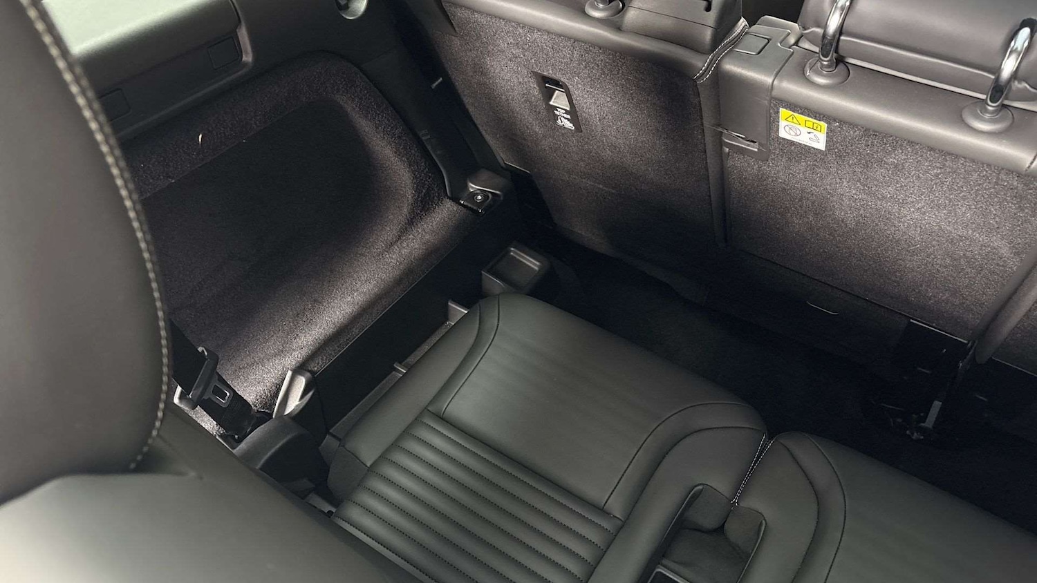 Used Land Rover Discovery 2024 for sale - 76564349: Photo 32