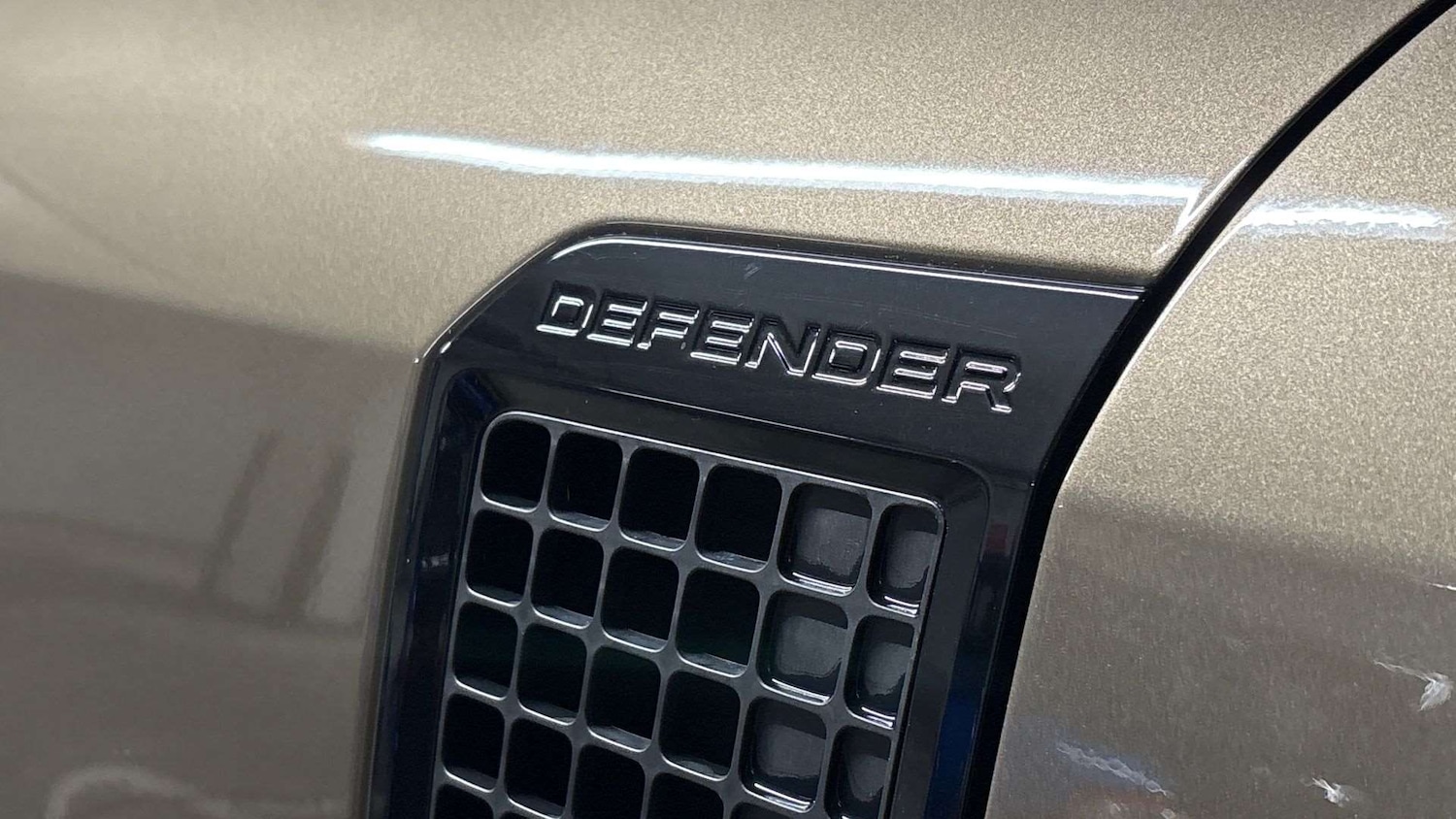 Used Land Rover Defender 2024 for sale - 77123316: Photo 20