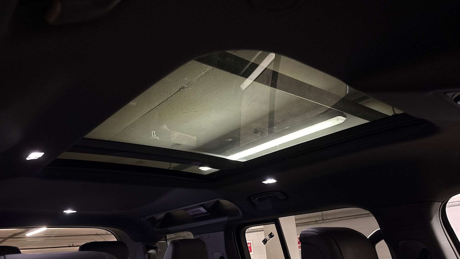 Used Land Rover Defender 2024 for sale - 77123316: Photo 21