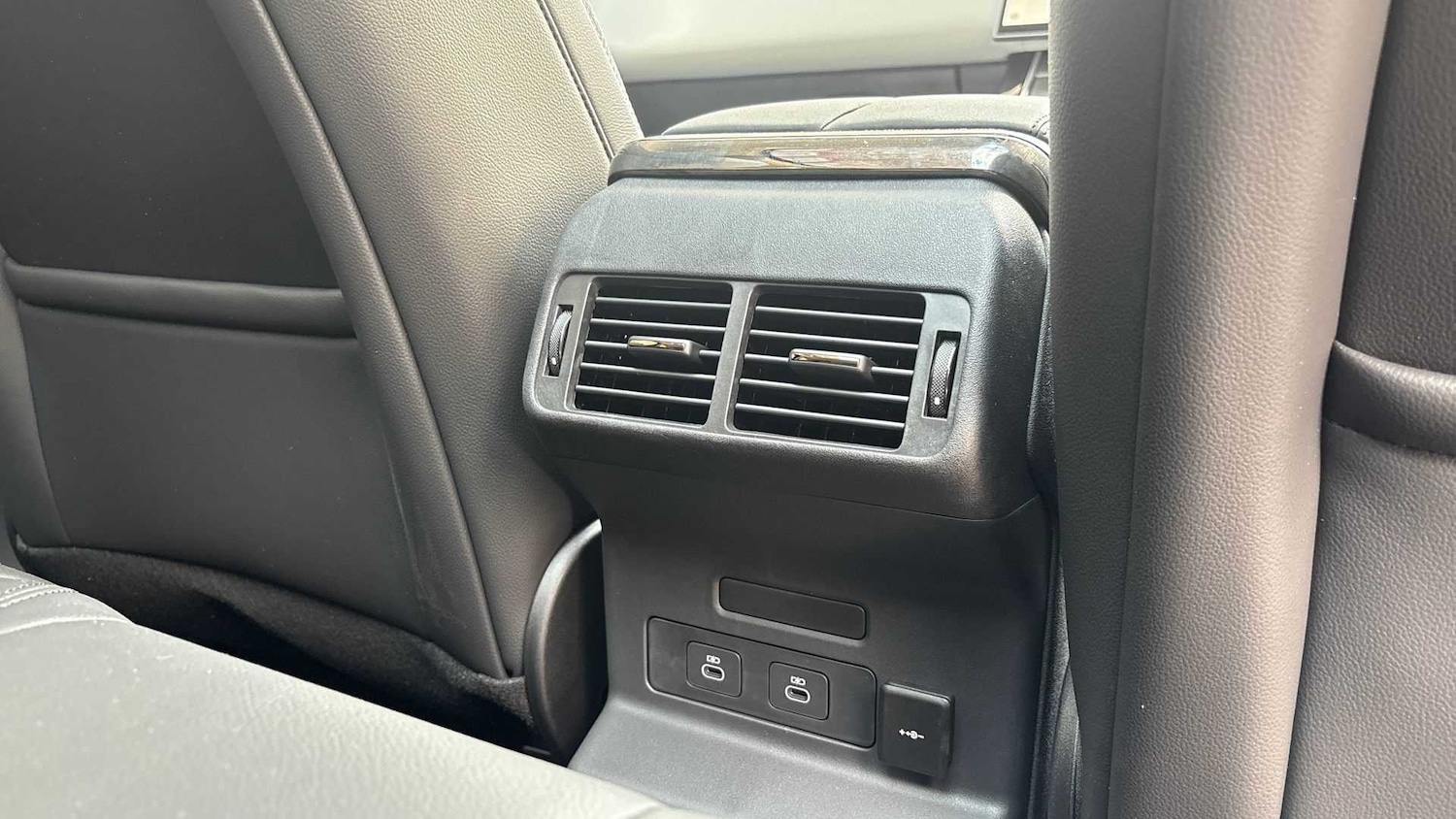 Used Land Rover Range Rover Velar 2025 for sale - 77514358: Photo 18