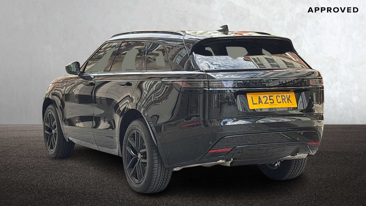 Used Land Rover Range Rover Velar 2025 for sale - 77514358: Photo 2