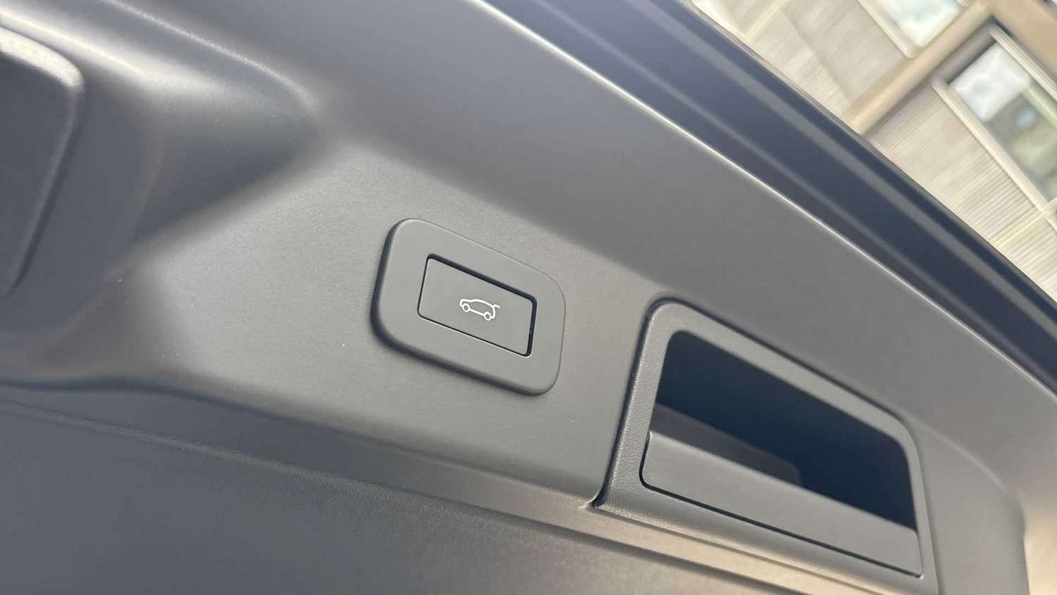 Used Land Rover Range Rover Velar 2025 for sale - 77514358: Photo 29