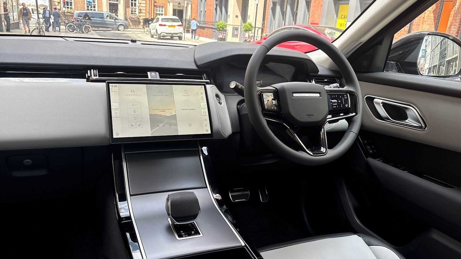 Used Land Rover Range Rover Velar 2025 for sale - 77514358: Photo 32