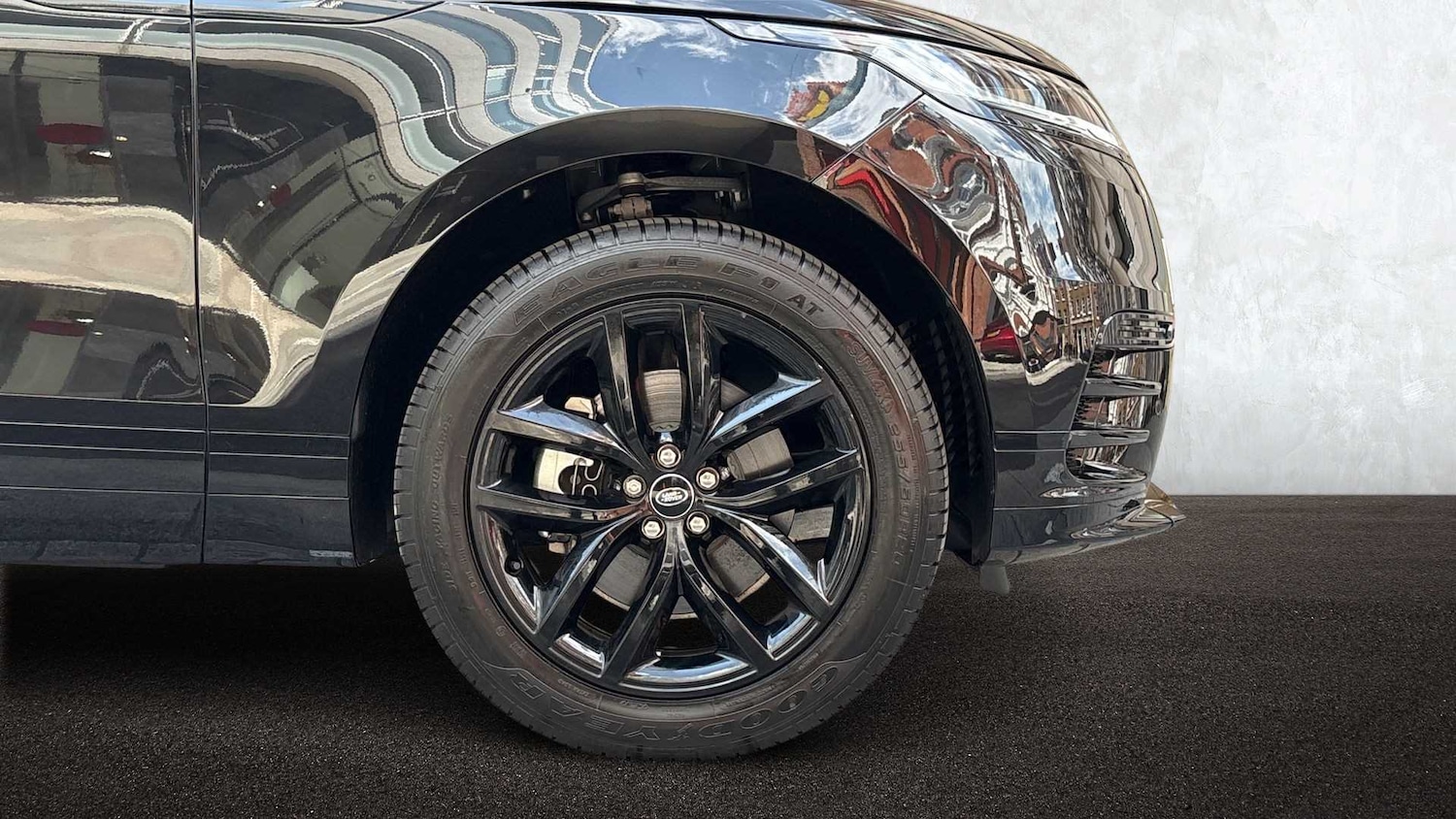 Used Land Rover Range Rover Velar 2025 for sale - 77514358: Photo 8