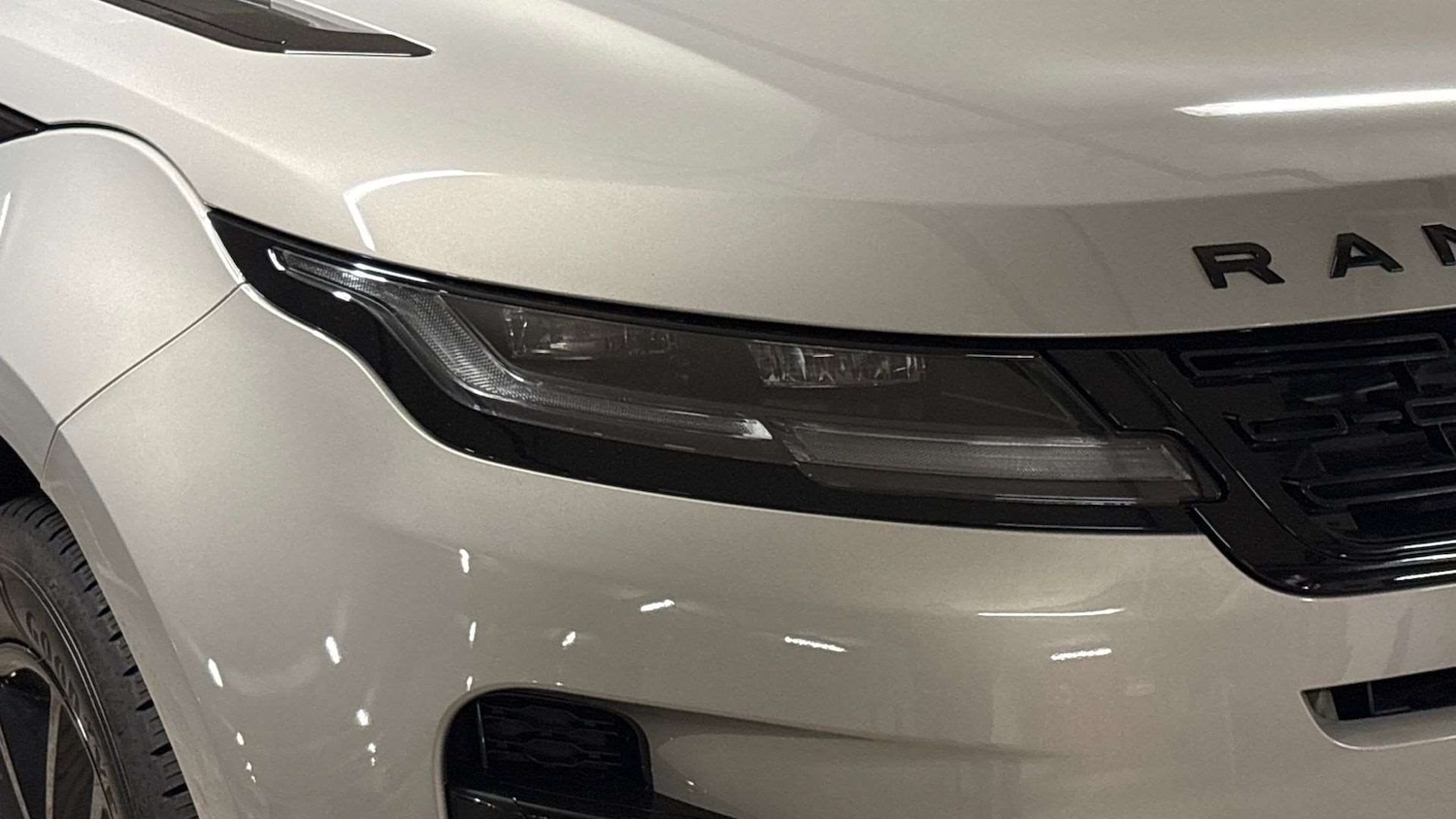 Used Land Rover Range Rover Evoque 2025 for sale - 76564440: Photo 17