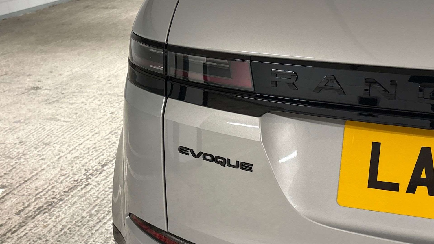 Used Land Rover Range Rover Evoque 2025 for sale - 76564440: Photo 26