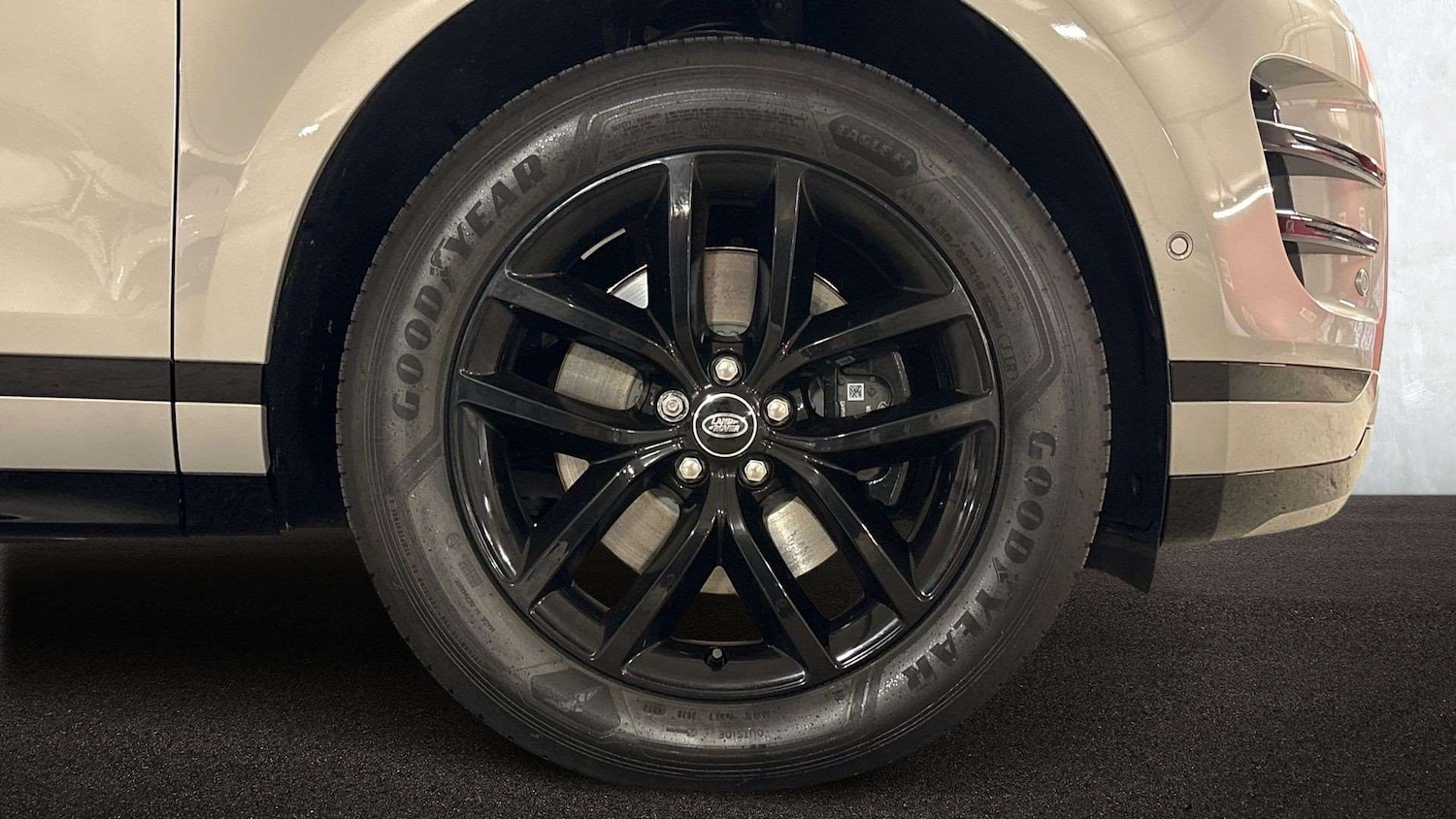 Used Land Rover Range Rover Evoque 2025 for sale - 76564440: Photo 8