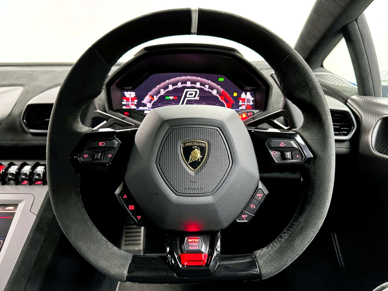 Used Lamborghini Huracan 2023 for sale - 76830191: Photo 11