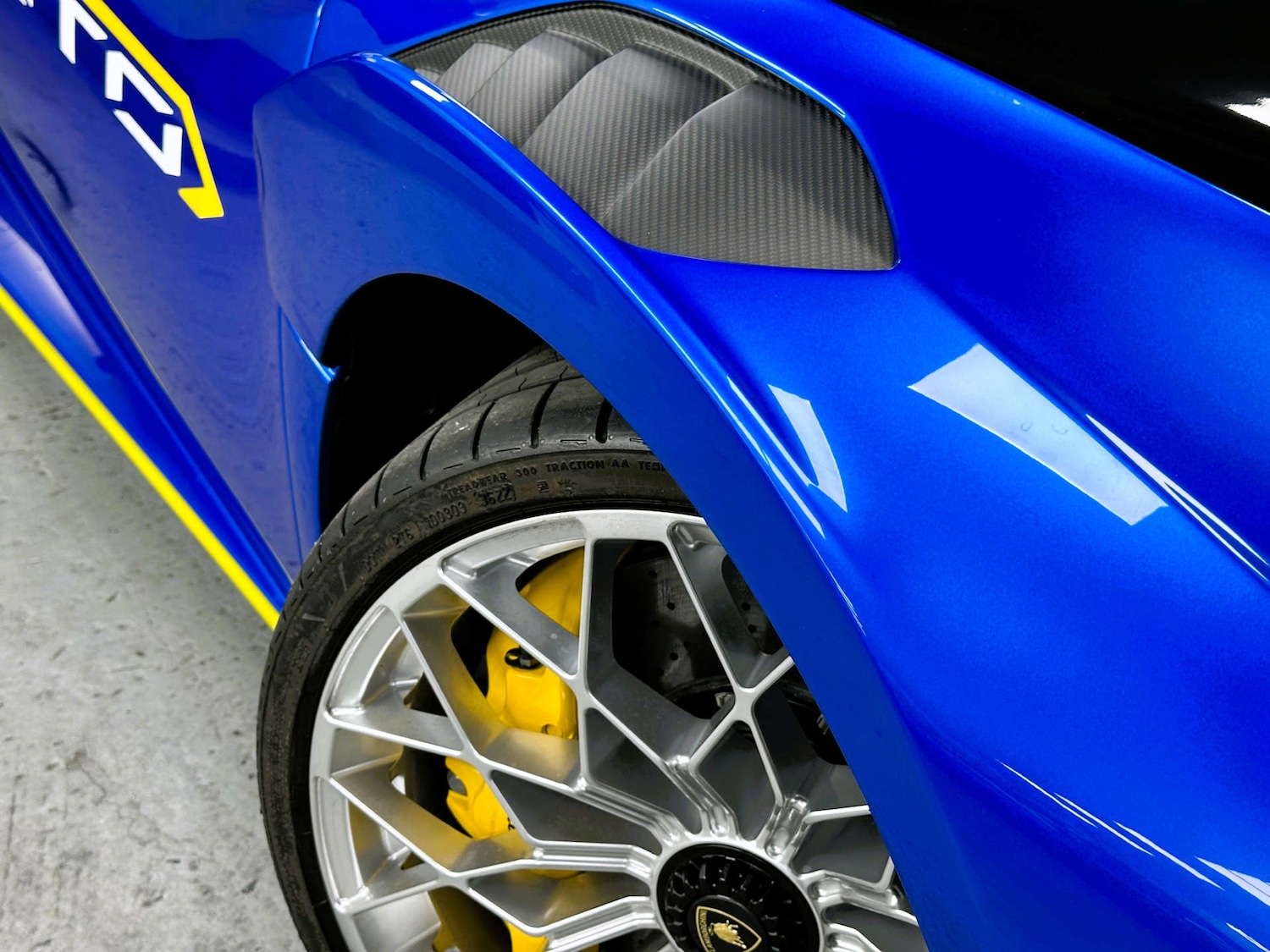 Used Lamborghini Huracan 2023 for sale - 76830191: Photo 36