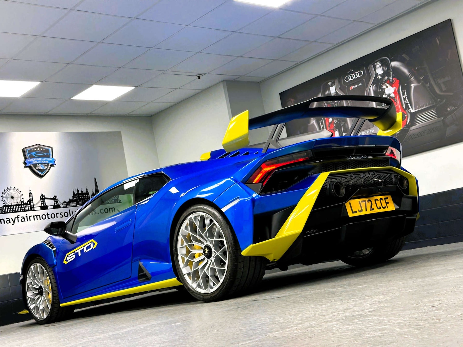 Used Lamborghini Huracan 2023 for sale - 76830191: Photo 41