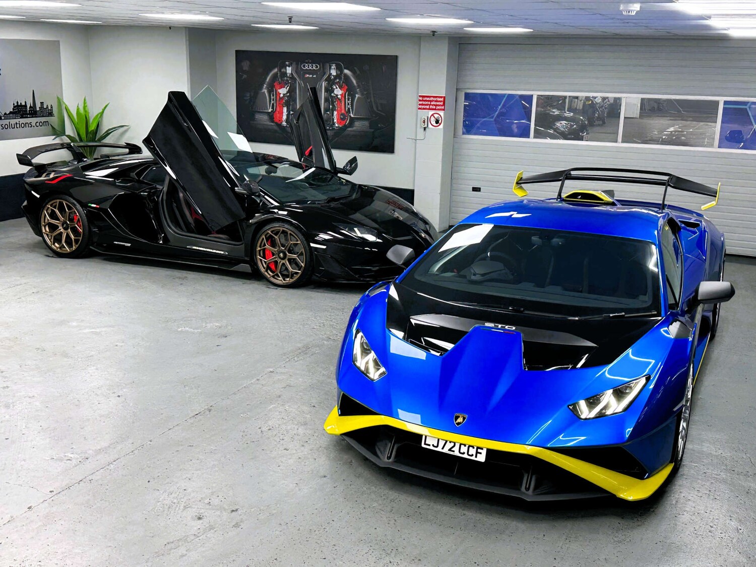 Used Lamborghini Huracan 2023 for sale - 76830191: Photo 61