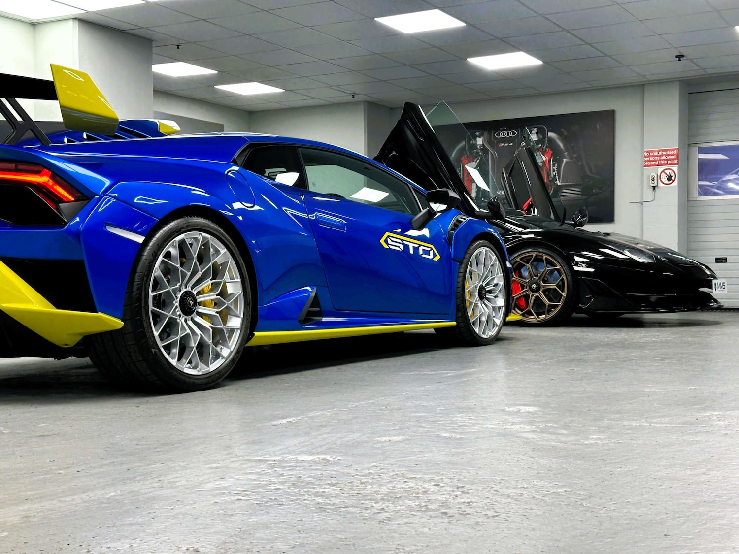 Used Lamborghini Huracan 2023 for sale - 76830191: Photo 62