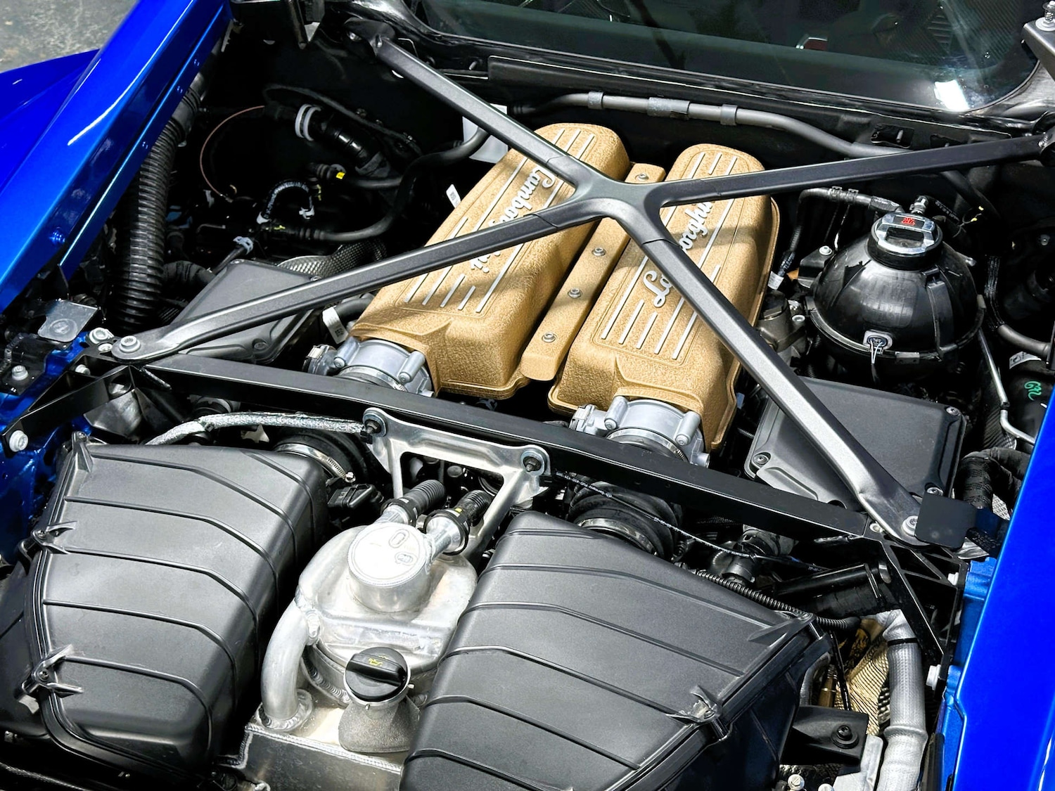 Used Lamborghini Huracan 2023 for sale - 76830191: Photo 7