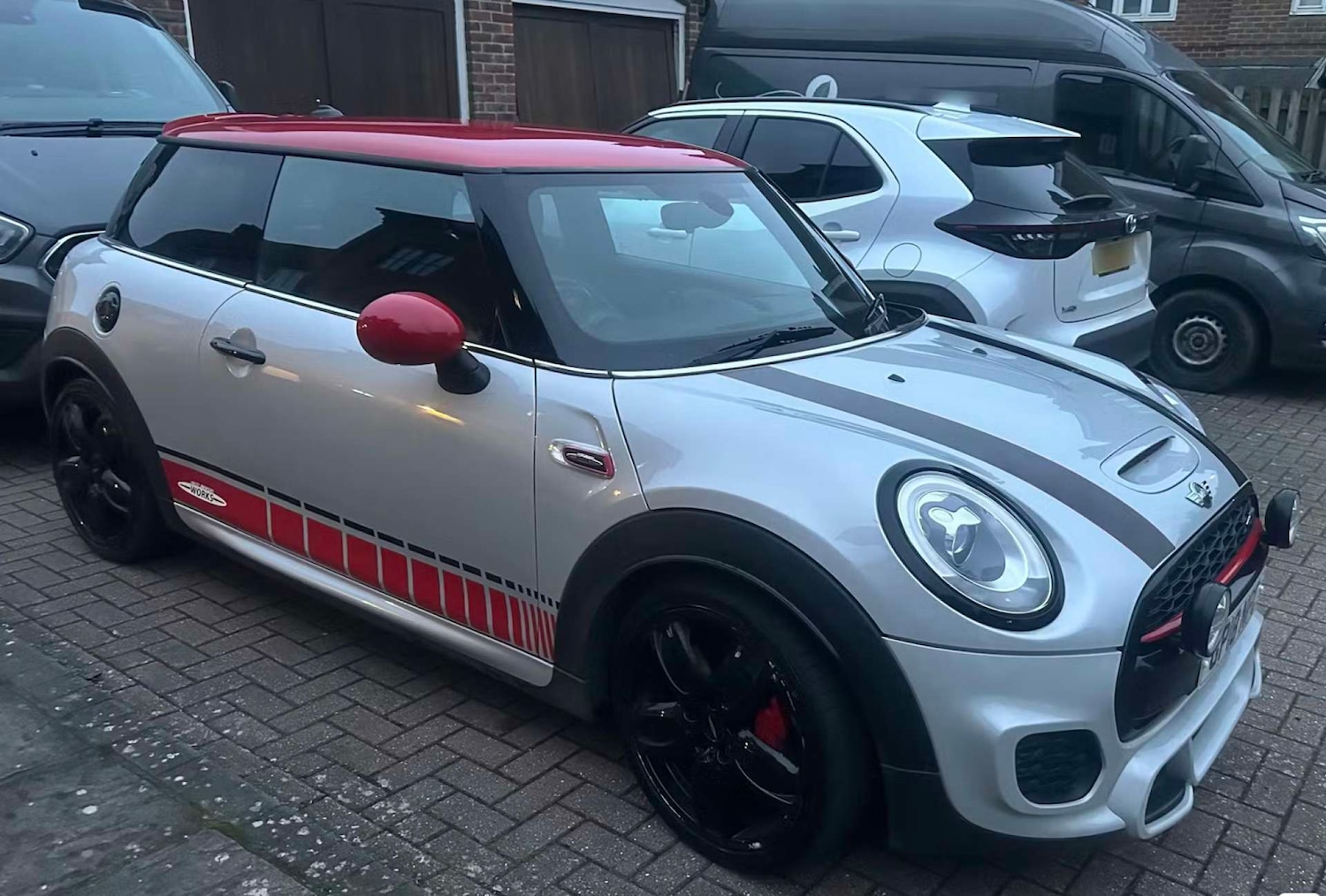 Used MINI Hatch 2018 for sale - 77946374: Photo 1