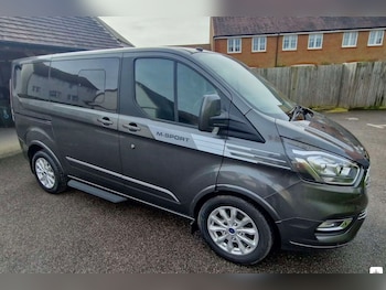Used Ford Tourneo Custom 2018 for sale - 78039643: Photo