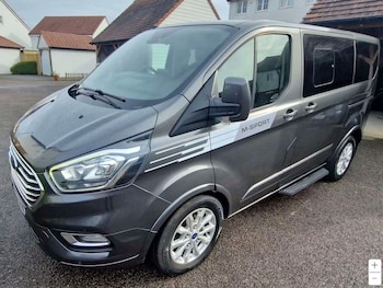 Used Ford Tourneo Custom 2018 for sale - 78039643: Photo