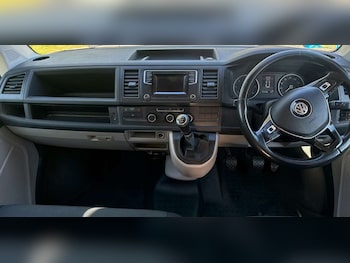 Used Volkswagen Transporter 2019 for sale - 78632399: Photo