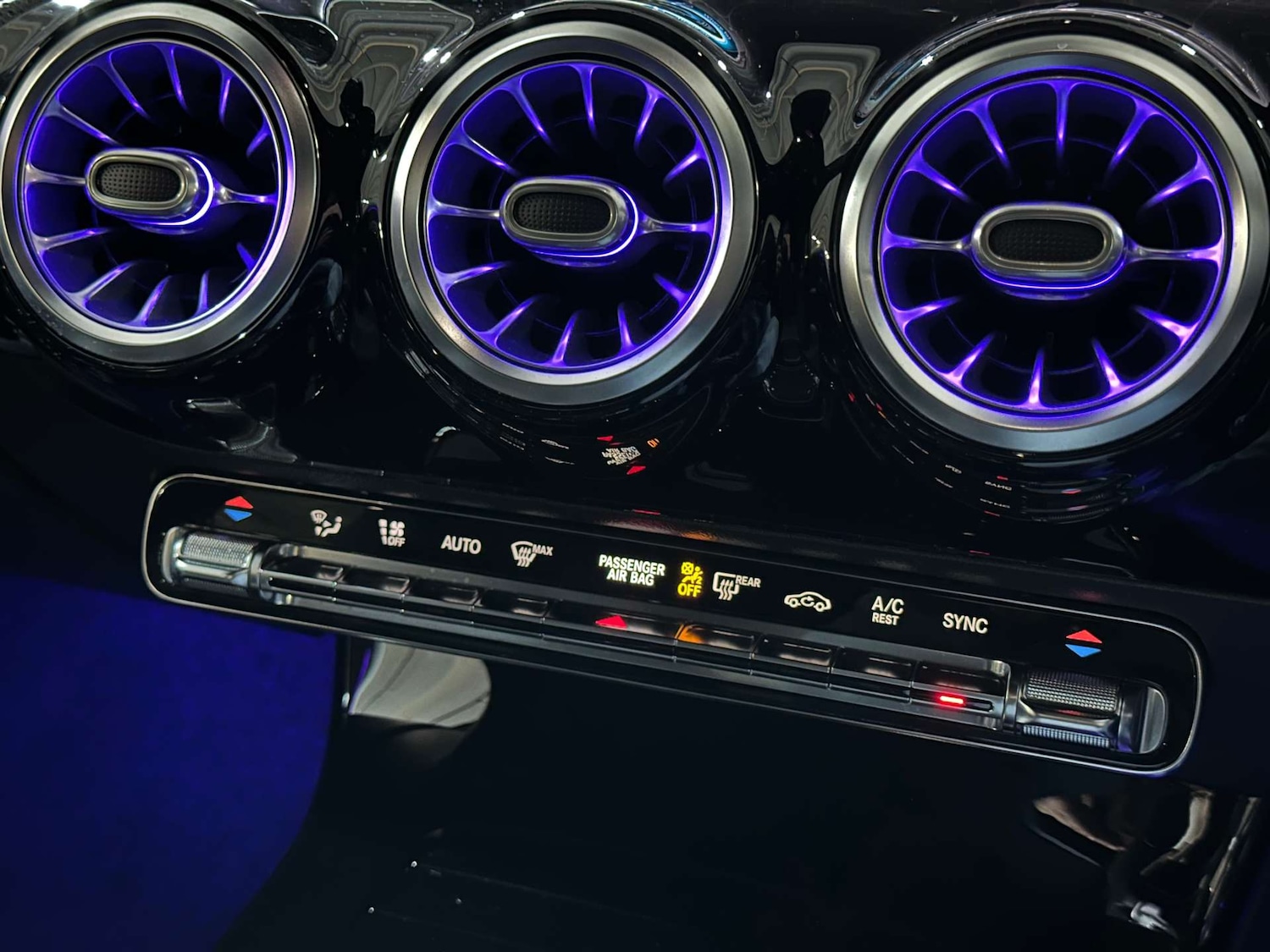 Used Mercedes-Benz A-Class 2019 for sale - 76971058: Photo 33