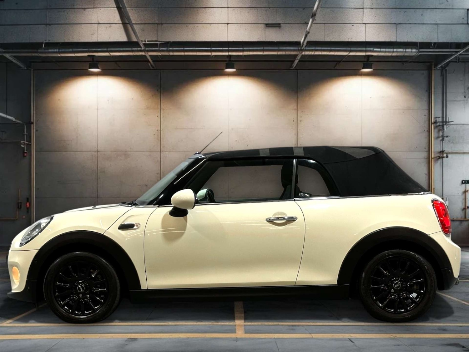 Used MINI Convertible 2016 for sale - 77049110: Photo 11