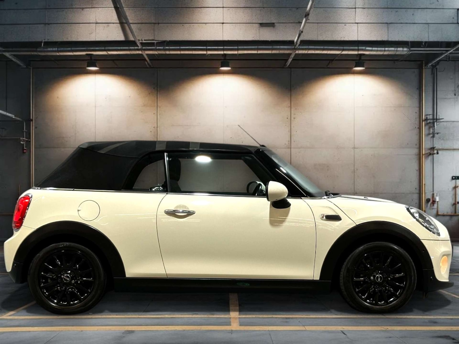 Used MINI Convertible 2016 for sale - 77049110: Photo 13