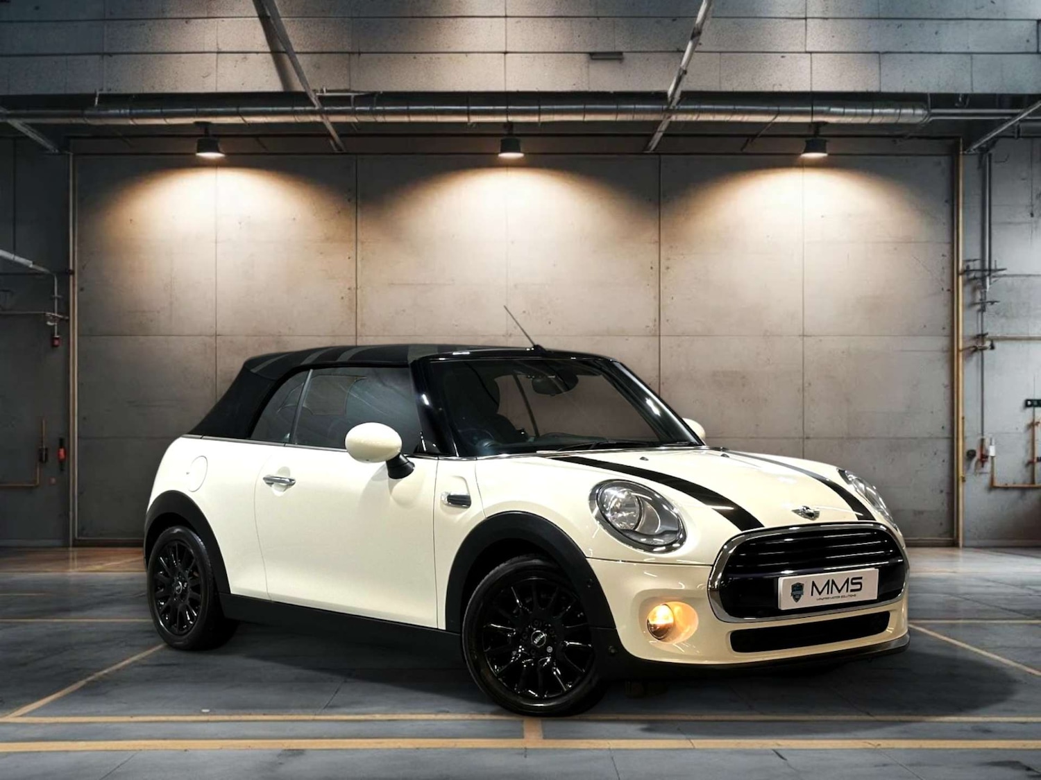 Used MINI Convertible 2016 for sale - 77049110: Photo 2
