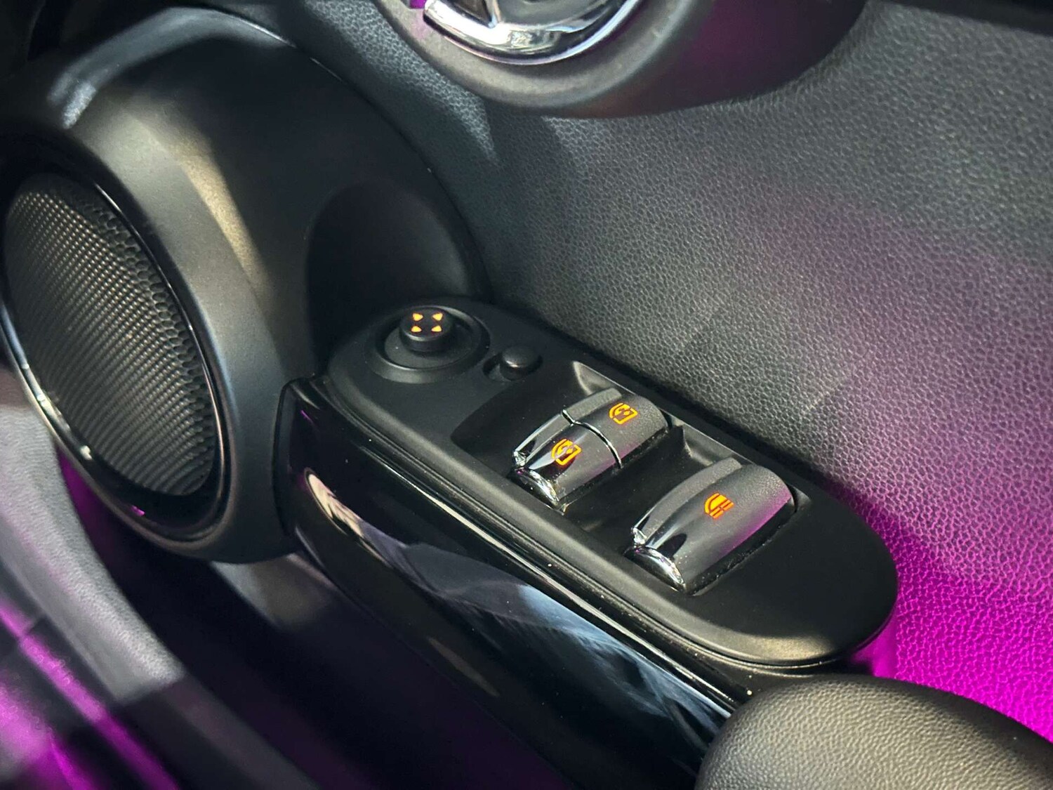 Used MINI Convertible 2016 for sale - 77049110: Photo 41