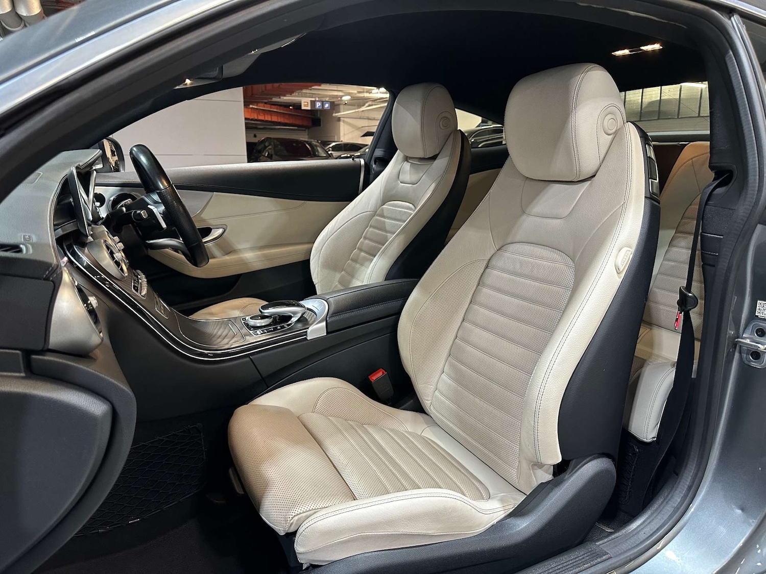 Used Mercedes-Benz C Class 2018 for sale - 76830141: Photo 19