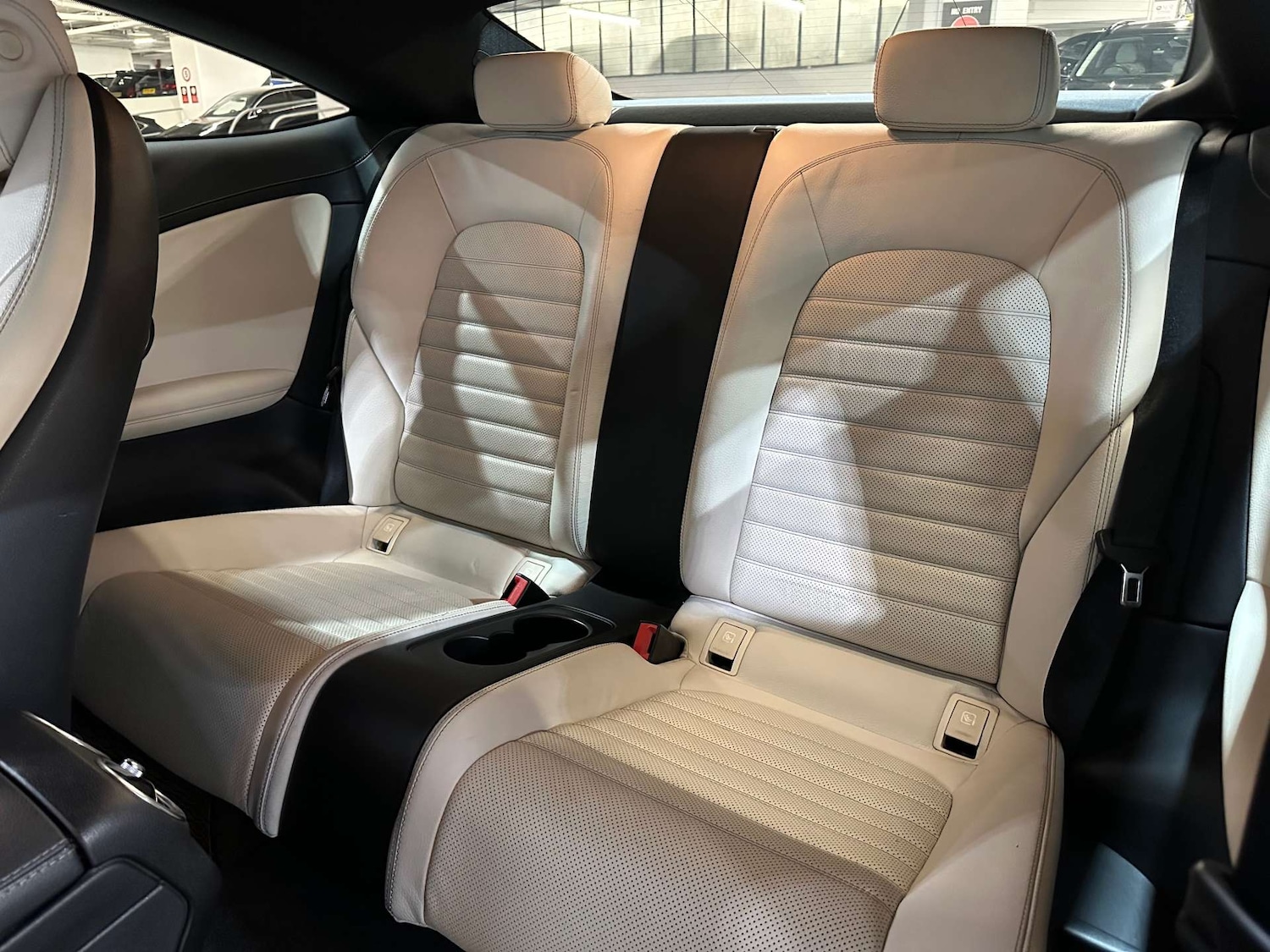 Used Mercedes-Benz C Class 2018 for sale - 76830141: Photo 21