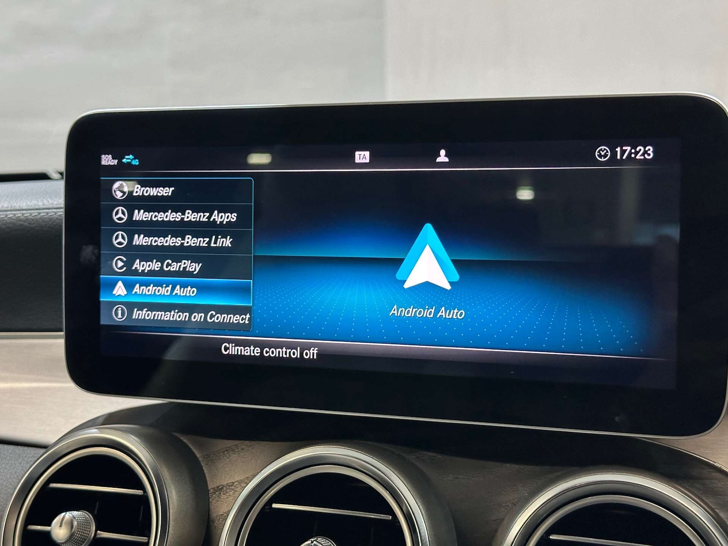 Used Mercedes-Benz C Class 2018 for sale - 76830141: Photo 27