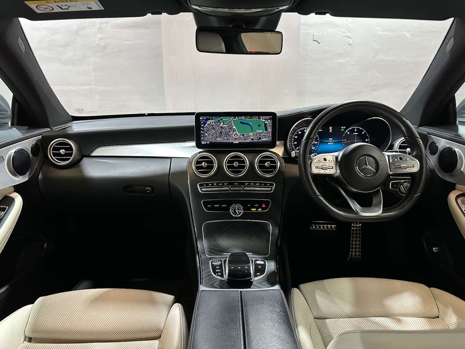 Used Mercedes-Benz C Class 2018 for sale - 76830141: Photo 3