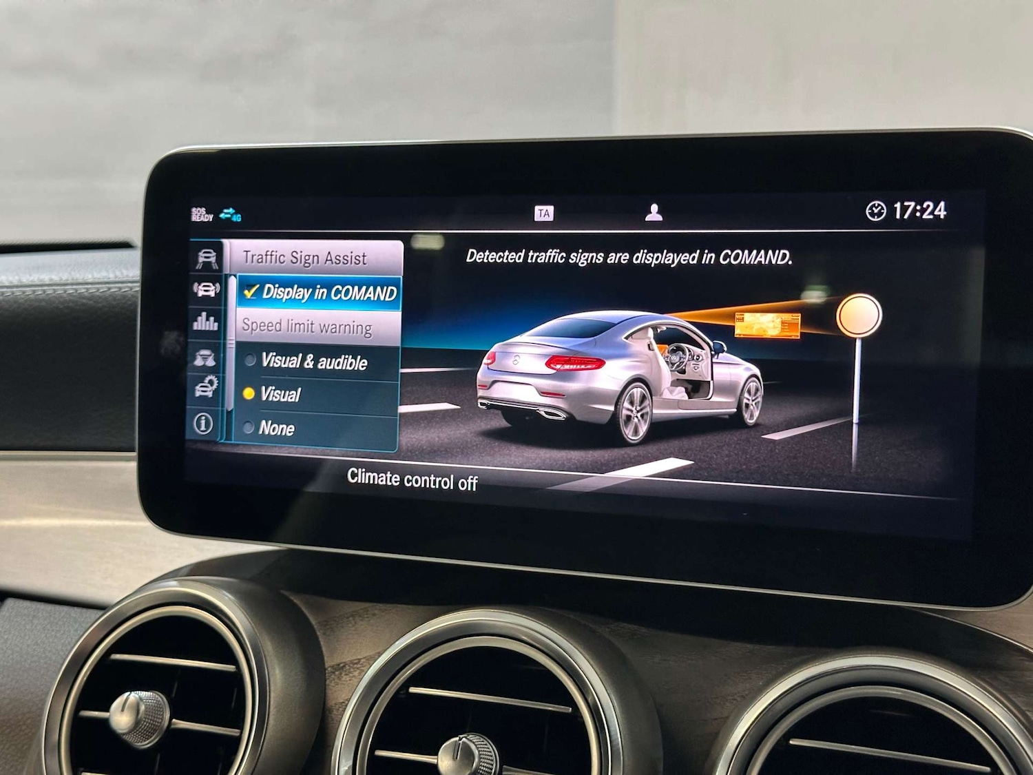 Used Mercedes-Benz C Class 2018 for sale - 76830141: Photo 32