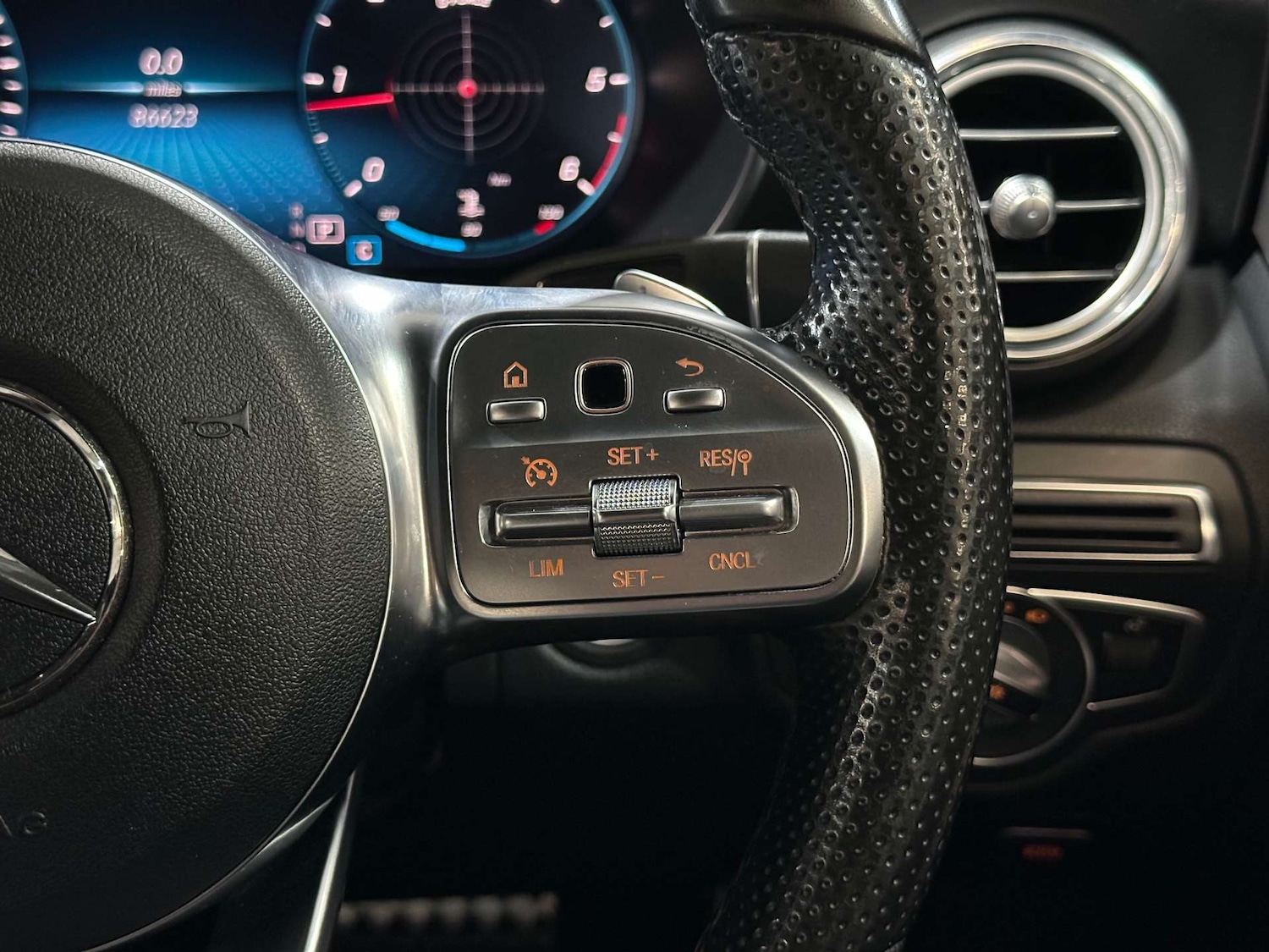 Used Mercedes-Benz C Class 2018 for sale - 76830141: Photo 36