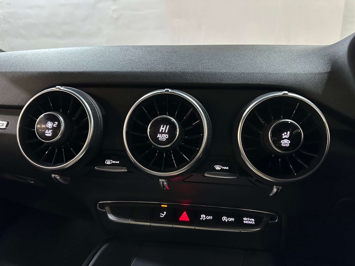 Used Audi TT 2015 for sale - 76830033: Photo 27