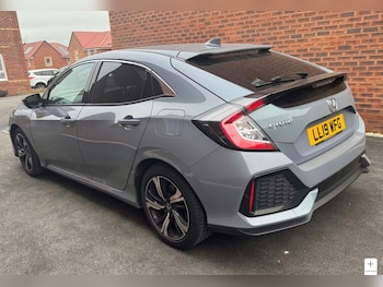 Used Honda Civic 2019 for sale - 77872440: Photo