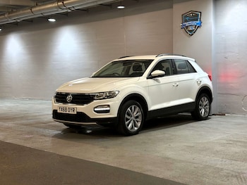 Used Volkswagen T-Roc 2018 for sale - 78702752: Photo