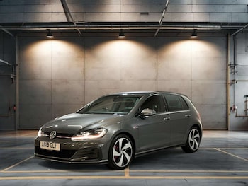 Used Volkswagen Golf 2019 for sale - 76829938: Photo