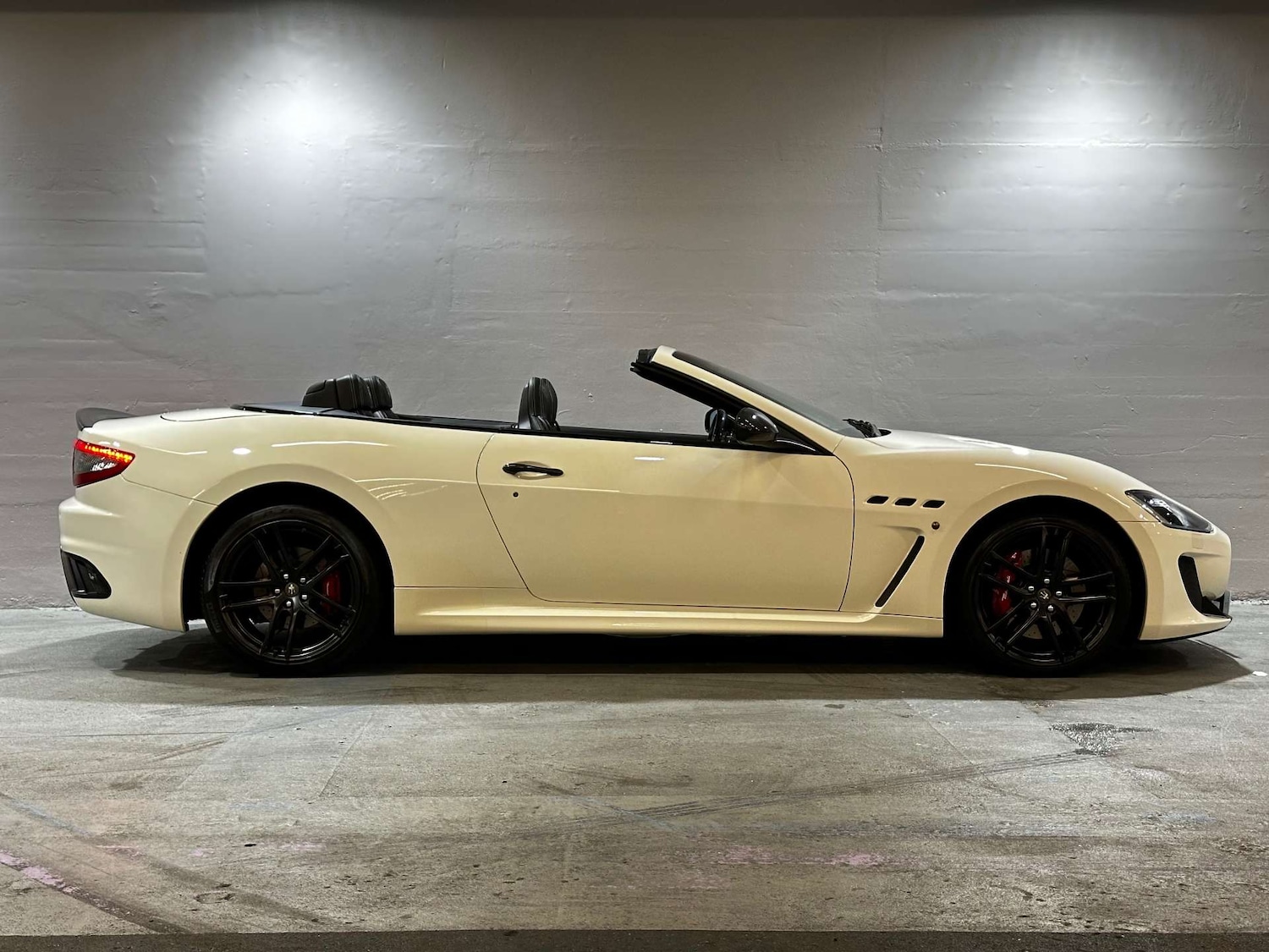 Used Maserati GranCabrio 2017 for sale - 77531850: Photo 12